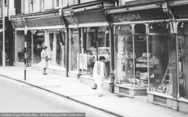 Photo of Redditch, Evesham Street, Window Shoppers c.1965