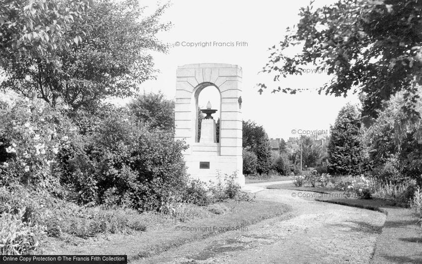 Redditch, Garden of Remembrance c1955