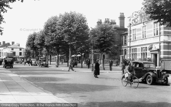 Photo of Redditch, The Parade c.1950