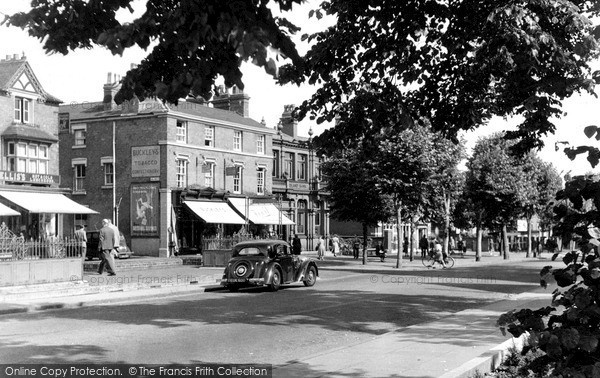 Photo of Redditch, The Parade, Church Green West c.1950