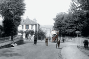 Brighton Road 1915, Redhill