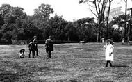 Children On The Common 1910, Redhill