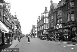High Street 1933, Redhill