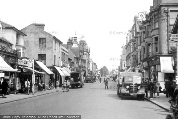 Photo of Redhill, High Street c.1950