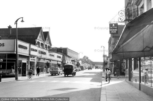 Photo of Redhill, High Street c.1960