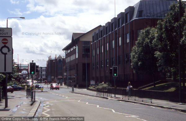 Photo of Redhill, London Road 2004