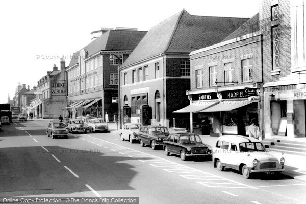 Photo of Redhill, London Road c.1965