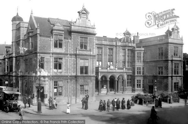 Photo of Redhill, Market Hall 1915
