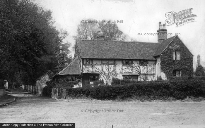 Photo of Redhill, Old Cottage, Linkfield Lane c.1900