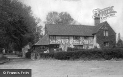 Old Cottage, Linkfield Lane c.1900, Redhill