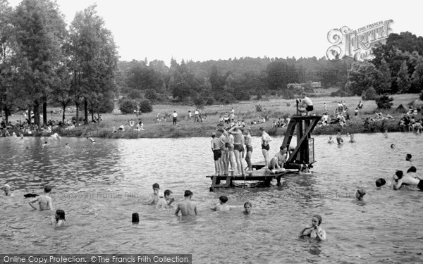 Photo of Redhill, The Earlswood Lakes c.1950