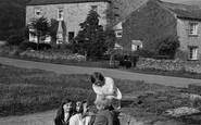 Redmire, Children in the Village 1929