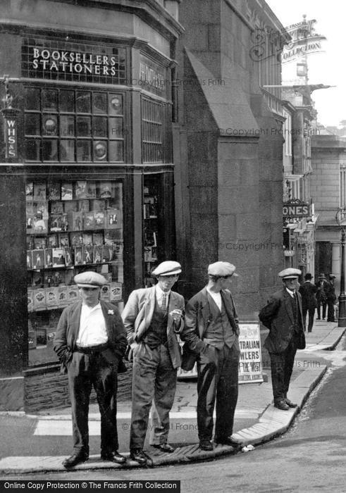 Photo of Redruth, Men On Fore Street 1930