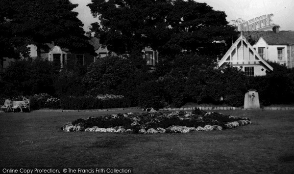 Photo of Redruth, Victoria Park c.1965