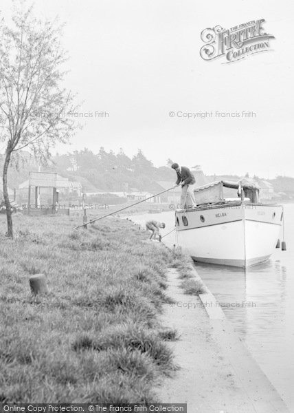 Photo of Reedham, Casting Off c.1931