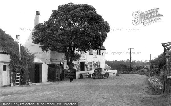 Photo of Reedham, The Ferry Inn c.1955