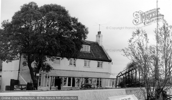 Photo of Reedham, The Ferry Inn c.1955