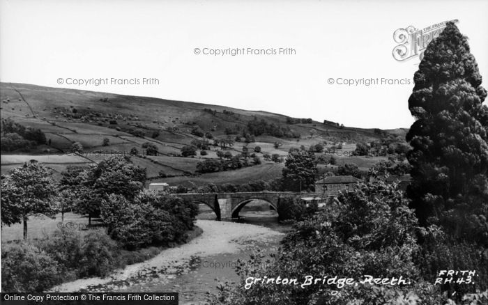 Photo of Reeth, Grinton Bridge c.1960