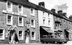 King's Arms Hotel And Heather Cafe c.1965, Reeth