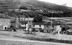 Memorial On The Green c.1960, Reeth