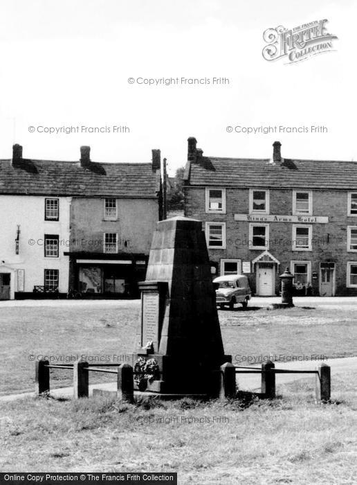 Photo of Reeth, The Green, The Memorial c.1960