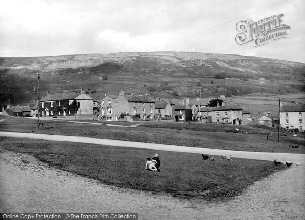 Photo of Reeth, Village 1923