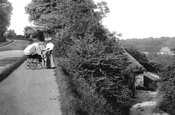 1906, Reigate