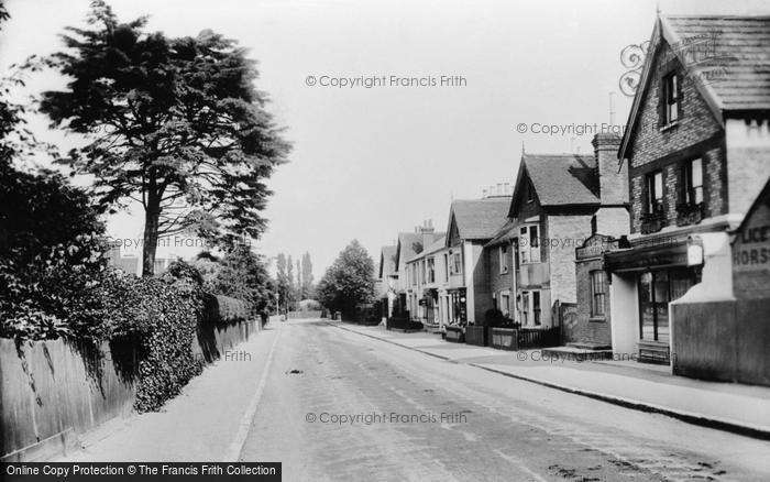 Photo of Reigate, Birkheads Road 1906
