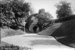 Castle 1894, Reigate