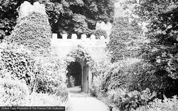 Photo of Reigate, Castle c.1937