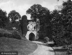 Castle Gate 1886, Reigate
