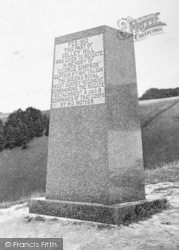 Colley Hill George Simpson Memorial 1910, Reigate