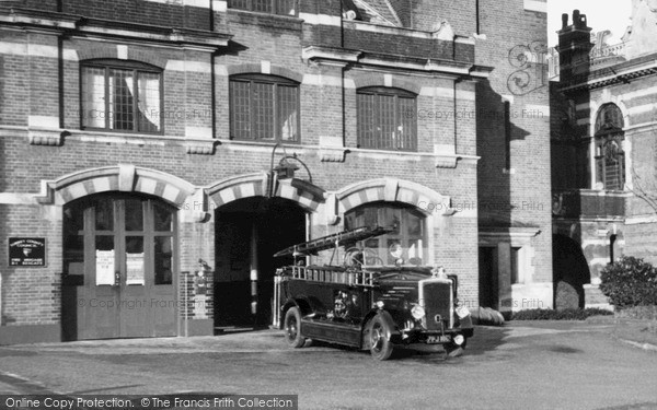 Photo of Reigate, Fire Engine c.1955