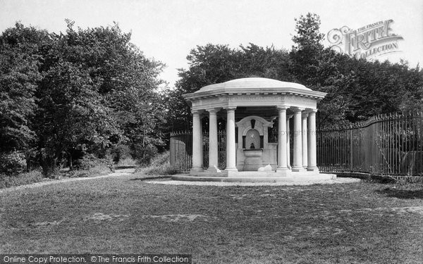 Photo of Reigate, Hill, Queens Park, The Drinking Fountain 1910