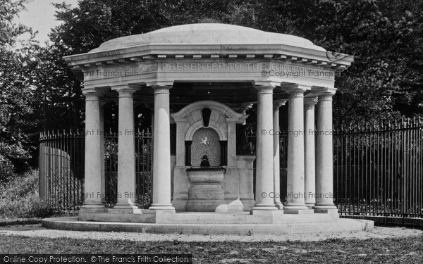 Photo of Reigate, Hill, Queens Park, The Drinking Fountain 1910