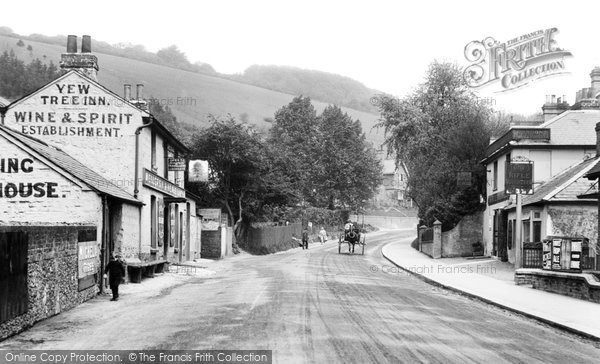 Photo of Reigate, Hill, The Yew Tree Inn 1911