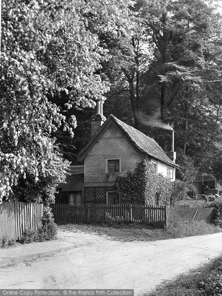 Photo of Reigate, Park Lane, Entrance To Park 1919