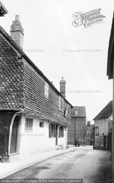 Photo of Reigate, Slipshoe Street 1911