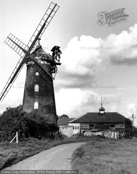Photo of Reigate, The Windmill, Wray Common c.1955