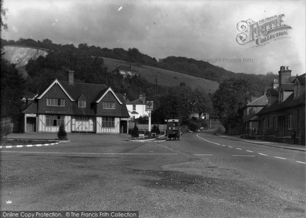 Photo of Reigate, The Yew Tree Hotel And Reigate Hill c.1935