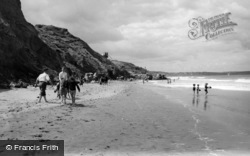 The Beach c.1960, Reighton