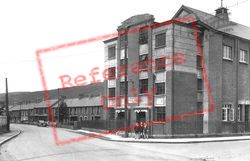 Welfare Hall And Neath Road 1938, Resolven