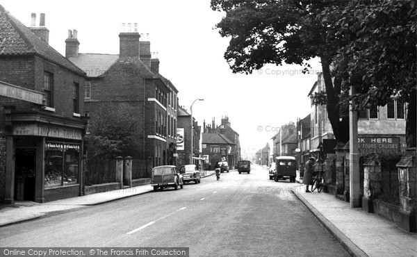 Photo of Retford, Churchgate c.1955