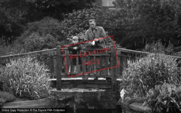 Photo of Retford, Father And Son At Lily Pond, King's Park c.1955