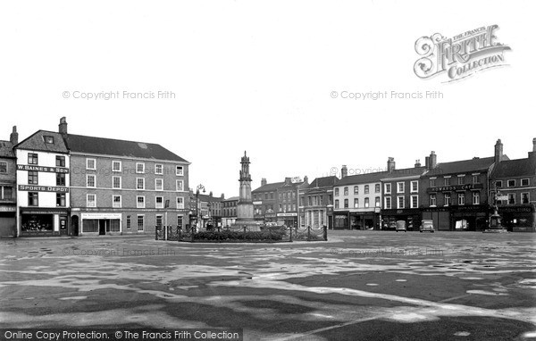 Photo of Retford, Market Place 1948