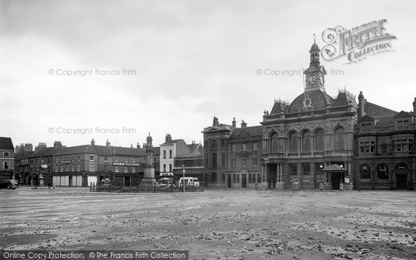 Photo of Retford, Market Place And Town Hall c.1955