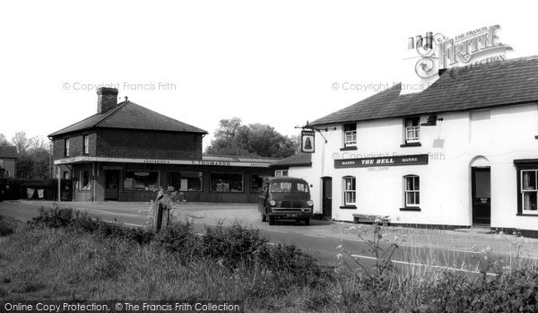 Photo of Rettendon, The Bell Cross Roads c.1960
