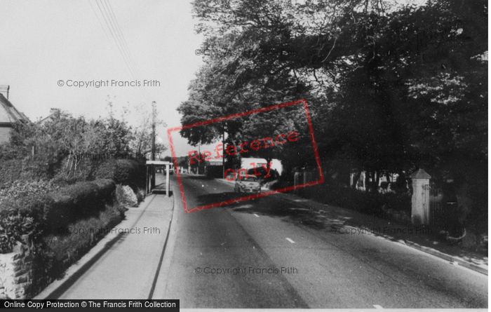 Photo of Rhoose, Font Y Gary Road c.1960