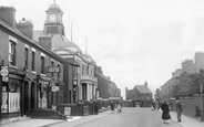 Broad Street c.1955, Rhosllanerchrugog