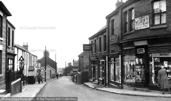 Photo of Rhosllanerchrugog, Hill Street c.1955